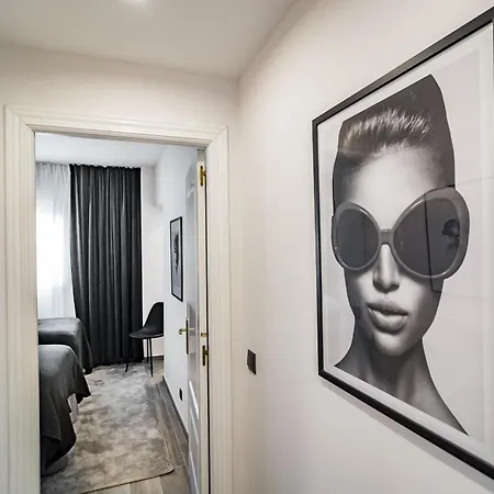 Pr- Stunning Flat Front Line Puerto Banus