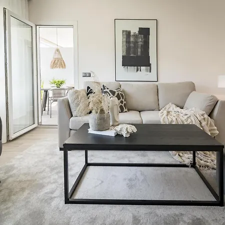 Pr- Stunning Flat Front Line Puerto Banus Apartment Marbella