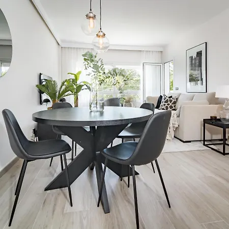 Pr- Stunning Flat Front Line Puerto Banus Apartment Marbella